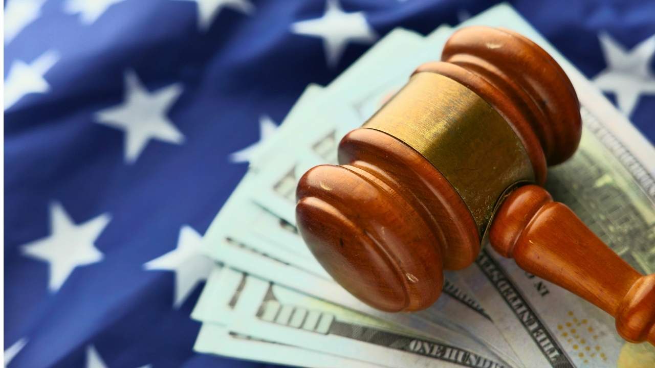 Cambios en los depósitos federales en enero 2026: retraso de reembolsos de $2,000 deja a millones confundidos